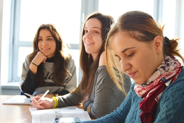  egzamin ósmoklasisty kurs języka angielskiego  intensywny praktyczny przygotowanie do egzaminu zapisy  małe grupy doświadczona kadra skuteczne   tanioniedrogo  metody nauczania